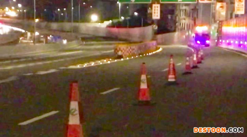 导流带同步道钉